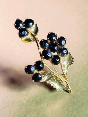 1950s Black Glass Berry Cluster Spray Brooch